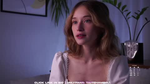 Mia online show from 09.12.25