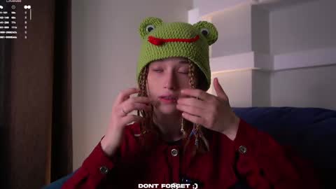 Mia online show from 09.19.25