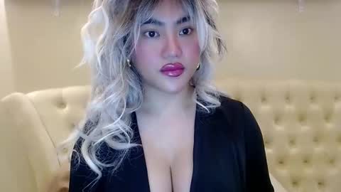 Snapshot of takemeinheaven1 chatting on 02.06.25 Lena online show from 02.06.25