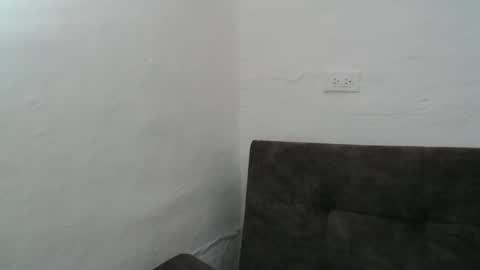 Snapshot of talhi_ chatting on 11.12.25 talhi_ online show from 11.12.25