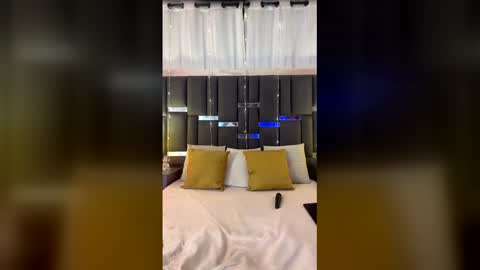 Snapshot of talianavega chatting on 02.17.26 tali online show from 02.17.26