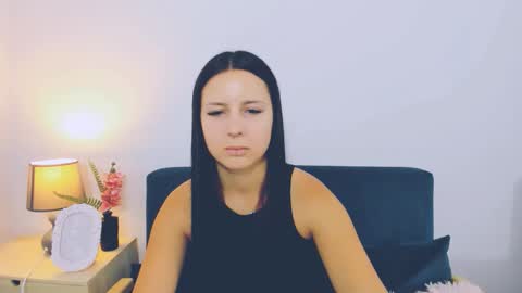 Snapshot of taliasensitive chatting on 10.12.25 taliasensitive online show from 10.12.25