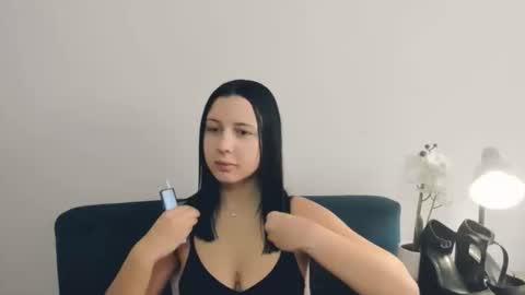 Snapshot of taliasensitive chatting on 03.18.26 taliasensitive online show from 03.18.26