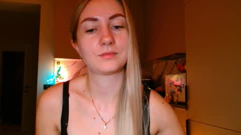 Snapshot of taliiyafiredream chatting on 02.10.26 Kira online show from 02.10.26