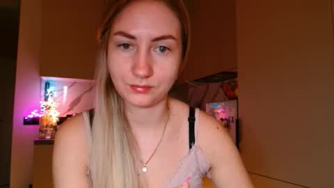 Snapshot of taliiyafiredream chatting on 02.18.26 Kira online show from 02.18.26