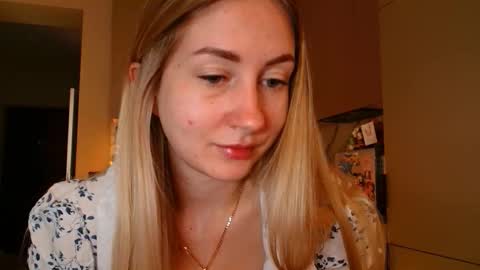 Snapshot of taliiyafiredream chatting on 03.09.26 Kira online show from 03.09.26