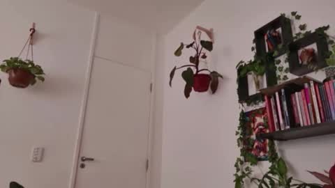 Snapshot of talimajid chatting on 02.10.26 Tali Majid online show from 02.10.26