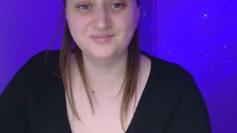 Snapshot of talivone chatting on 11.27.25 talivone online show from 11.27.25