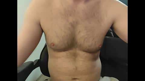 Snapshot of talljay91 chatting on 05.01.26 Just ask for it online show from 05.01.26