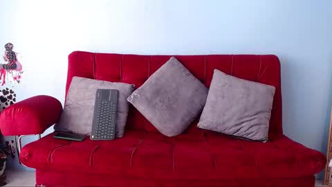 Snapshot of tamara_reyna chatting on 02.26.25 Tammy Modelo independiente YEAH online show from 02.26.25