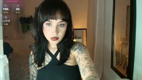 Snapshot of tamaracampell chatting on 05.18.26 Cami 3 online show from 05.18.26