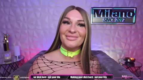 Snapshot of tamaramilano chatting on 02.18.25 TamaraMilano online show from 02.18.25