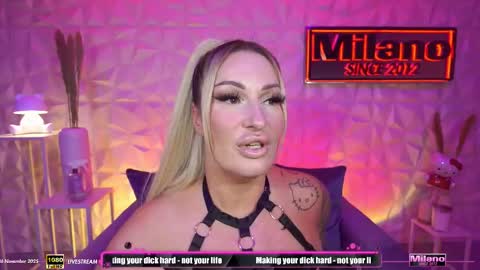 Snapshot of tamaramilano chatting on 11.26.25 TamaraMilano online show from 11.26.25