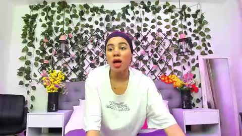 Snapshot of tamararose11 chatting on 02.25.25 Tami online show from 02.25.25