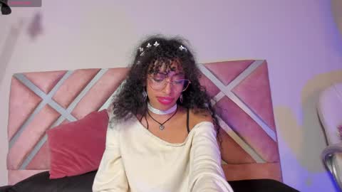 Snapshot of tamia_25 chatting on 04.18.26 TAMI online show from 04.18.26