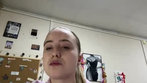 Karina online show from 04.27.26