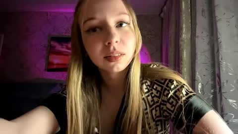 Snapshot of tammiglembocki chatting on 04.18.26 Jenny online show from 04.18.26
