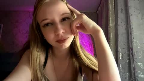 Snapshot of tammiglembocki chatting on 04.18.26 Jenny online show from 04.18.26