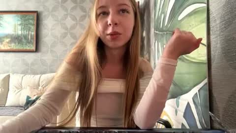 Snapshot of tammiglembocki chatting on 04.24.26 Jenny online show from 04.24.26