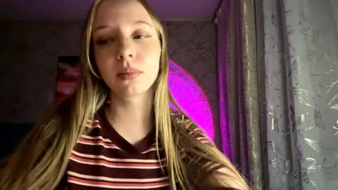 Snapshot of tammiglembocki chatting on 04.25.26 Jenny online show from 04.25.26