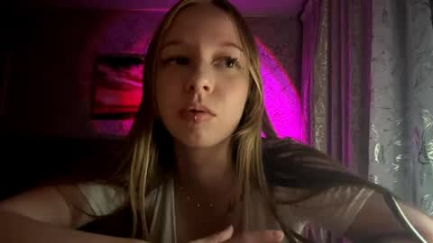 Snapshot of tammiglembocki chatting on 05.08.26 Jenny online show from 05.08.26