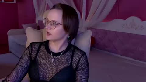 Snapshot of tammymays chatting on 06.17.26 Tammy Mays online show from 06.17.26