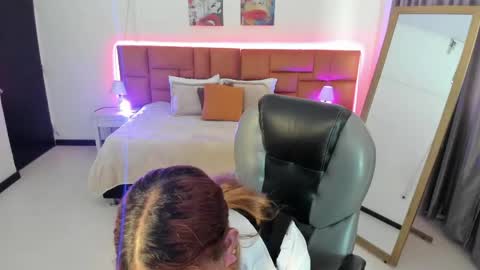 Snapshot of tamy_edwards chatting on 05.02.26 Tamy online show from 05.02.26
