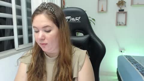 Snapshot of tamy_shine87 chatting on 12.28.24 Im Samy online show from 12.28.24