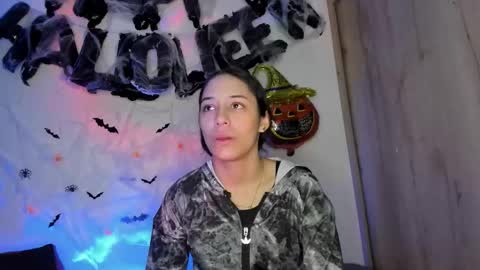 tania06 online show from 11.01.25