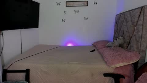 Tania online show from 11.26.25