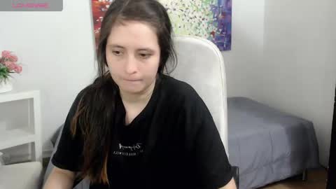 Snapshot of taniadevil_69 chatting on 05.12.26 Tania online show from 05.12.26
