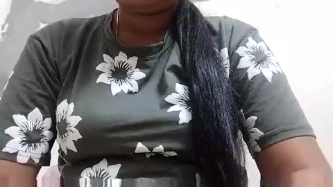 Snapshot of taniya_roy4628 chatting on 04.20.26 taniya_roy4628 online show from 04.20.26