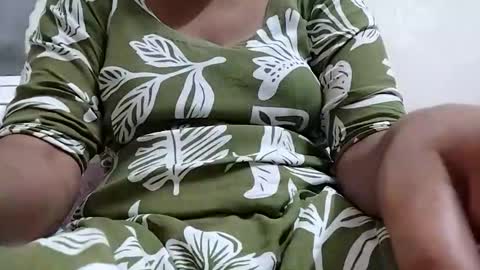 Snapshot of taniya_roy4628 chatting on 05.12.26 taniya_roy4628 online show from 05.12.26