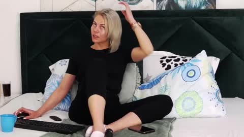 tanyaGrey online show from 04.07.26