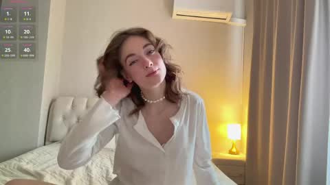 Mia online show from 04.12.26