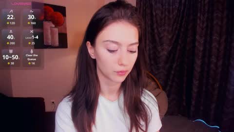 Snapshot of tannaschoeneck chatting on 05.16.26 Anna online show from 05.16.26