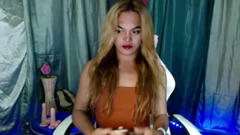 Snapshot of tanyabels_thenaughtyone chatting on 04.19.26 tanyabels_thenaughtyone online show from 04.19.26