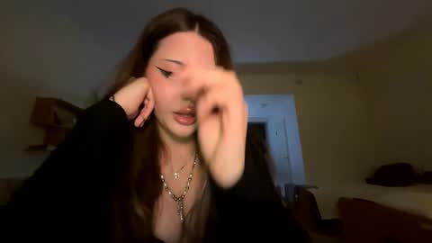 Snapshot of tanyamoor chatting on 12.19.25 TanyaMoor online show from 12.19.25