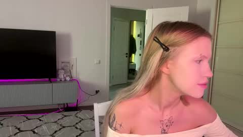 Snapshot of tanyaquartaro chatting on 02.21.26 Alisa online show from 02.21.26