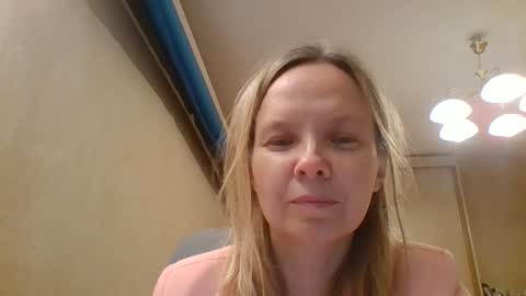 Snapshot of tanystar chatting on 12.02.25 tanystar online show from 12.02.25