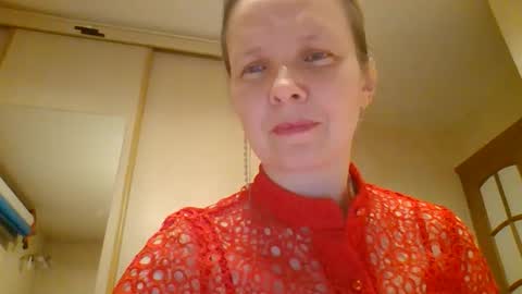 Snapshot of tanystar chatting on 12.22.25 tanystar online show from 12.22.25