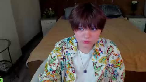 Snapshot of tara_cashews chatting on 06.23.26 Tara online show from 06.23.26