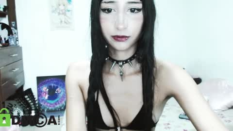 Snapshot of tara_tetsu chatting on 02.05.25 xemy Please help me to reach 1000 thumbs up online show from 02.05.25