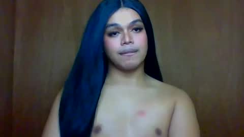 Snapshot of tarahriches chatting on 11.19.25 tarahriches online show from 11.19.25