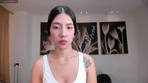 Tara Lawrence online show from 11.22.25