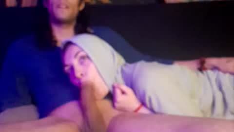 T  J   online show from 10.12.25