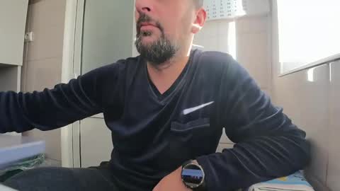 Snapshot of tarkan198 chatting on 01.08.25 tarkan198 online show from 01.08.25