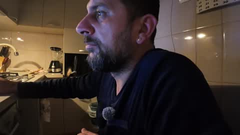 Snapshot of tarkan198 chatting on 01.10.25 tarkan198 online show from 01.10.25