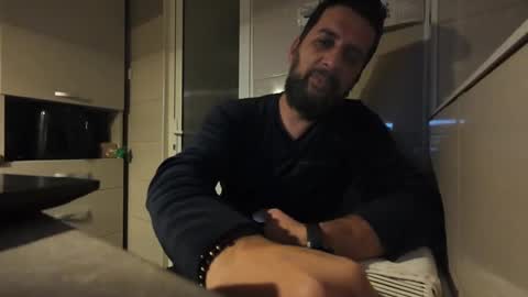 Snapshot of tarkan198 chatting on 02.10.25 tarkan198 online show from 02.10.25