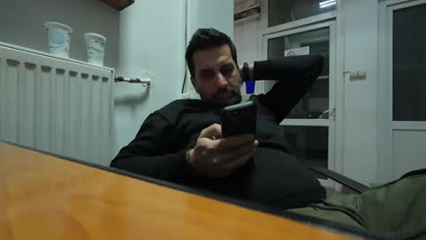Snapshot of tarkan198 chatting on 02.12.25 tarkan198 online show from 02.12.25